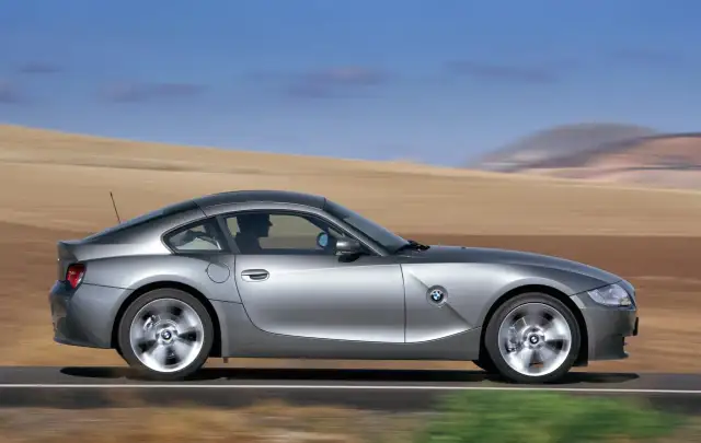 BMW Z4 Coupe – sportowy samochód, który zachwyca osiągami i designem
