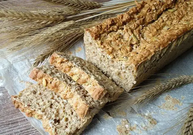 Czy można piec chleb w foremce aluminiowej? Odkryj zalety i wady