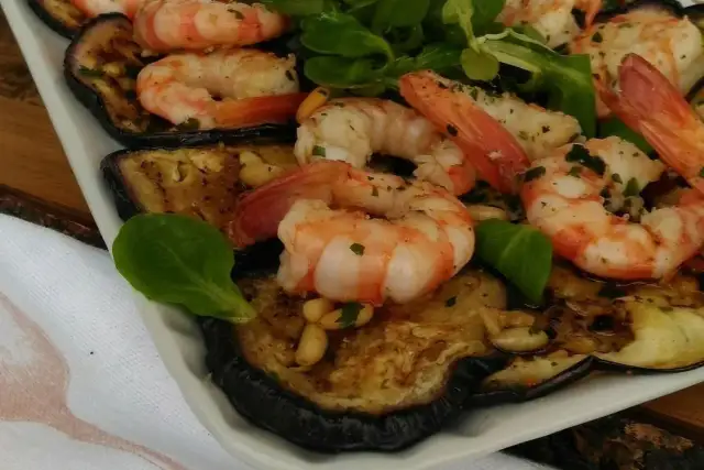 Gamberi e Melanzane: Ricetta Secondo Piatto Facile e Gustoso