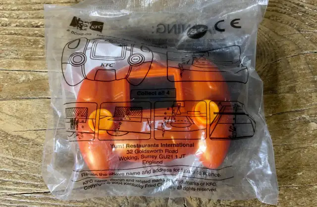 Zabawki w KFC: Co warto wiedzieć o zestawach dla dzieci?