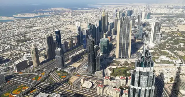 Ile metrów ma najwyższy budynek świata? Zaskakujące fakty o Burj Khalifa