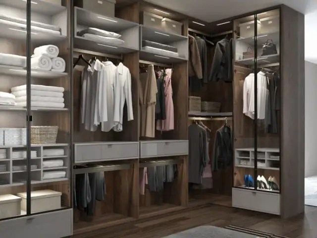 Odśwież garderobę za darmo: 5 kroków do nowej szafy!