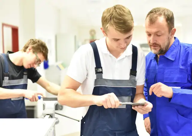 Urlop na stażu z Urzędu Pracy? Sprawdź, jakie masz prawa!