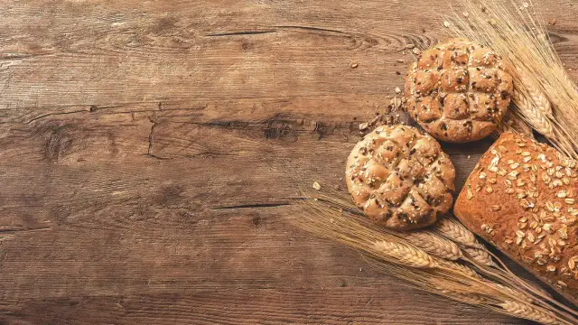 Ile kcal ma kromka chleba żytniego? Zaskakujące fakty o kaloriach