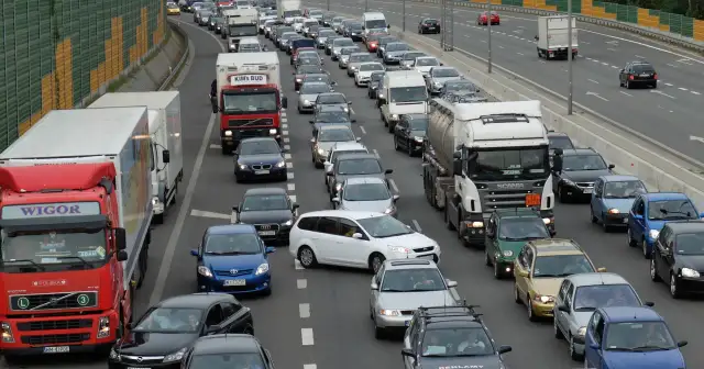 Jak sprawdzić korki na autostradzie A4 i uniknąć opóźnień w podróży