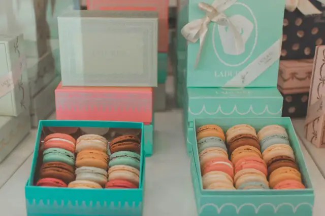 Makaroniki: Czy na pewno są francuskie? Zaskakujące pochodzenie