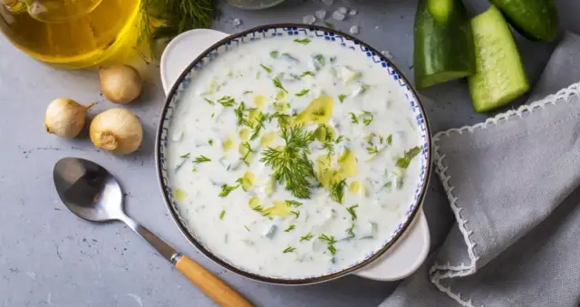 Ogórki na zupę ogórkową jak zrobić – łatwy przepis krok po kroku