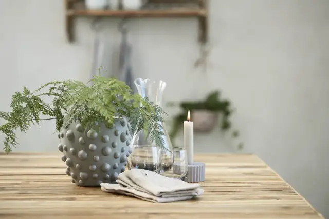 Zasłony do zielonej kanapy: Sekrety dopasowania koloru i stylu