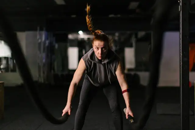 Skuteczny trening na spalanie tłuszczu, który przynosi szybkie efekty