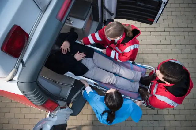 Czy ratownik medyczny może być karany za błędy w pracy?