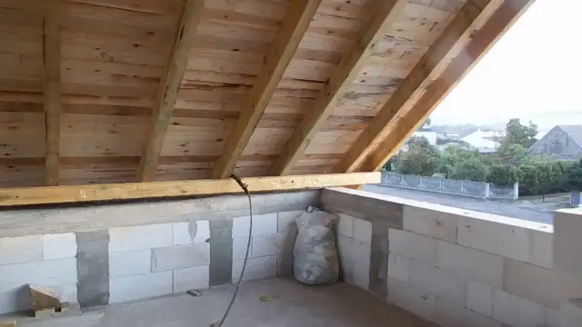 Jak podnieść dach bez rozbierania i uniknąć kosztownych błędów