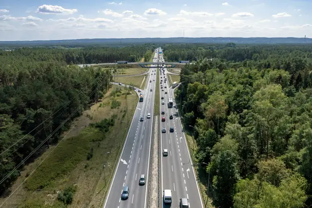 Jakie warunki na autostradzie A1? Uniknij opłat w korkach latem