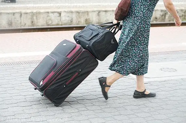 Otwórz walizkę długopisem? Poznaj słabość zamków i chroń bagaż!