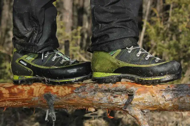 Jakie buty w góry? Ekspert radzi: Wybierz idealne na każdą trasę