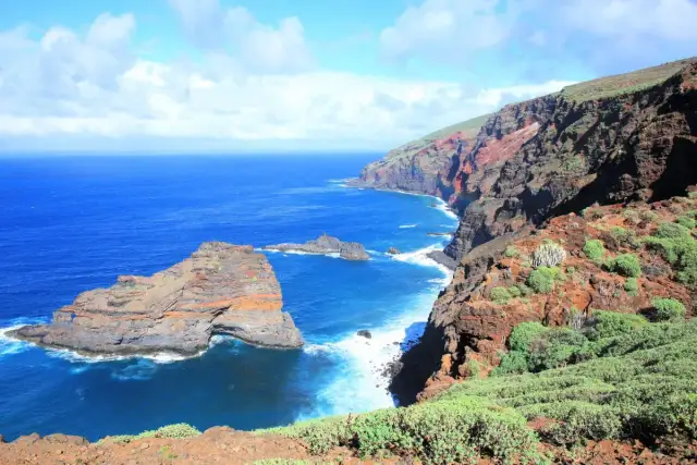 Madera czy Wyspy Kanaryjskie: co wybrać na wymarzone wakacje?