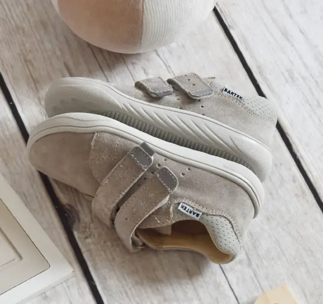 Buty rozmiar 26 dla dzieci - najlepsze modele i ceny w Polsce