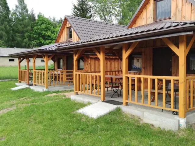 Domki przy stadninie Radawa – idealne miejsce na relaksujący wypoczynek