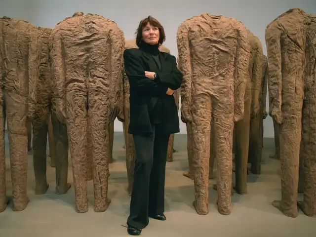 Magdalena Abakanowicz: rzeźby, Abakany i ich głębokie przesłanie