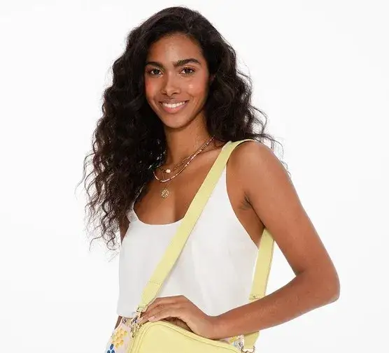 NAOKO Polska marka modowa z AI: Czy warto ją poznać?