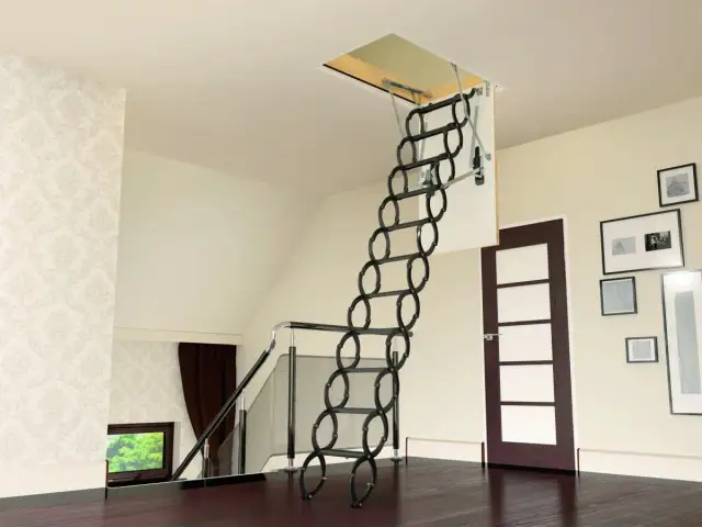 Kiedy montować schody strychowe, aby uniknąć kosztownych błędów?