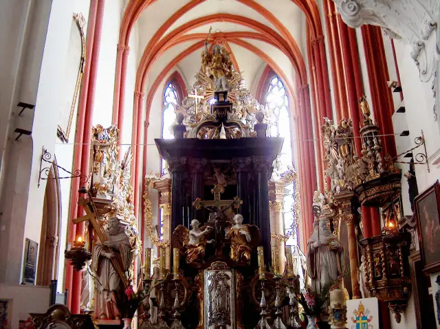 Trzebnica sanktuarium: Odkryj historię i tajemnice św. Jadwigi