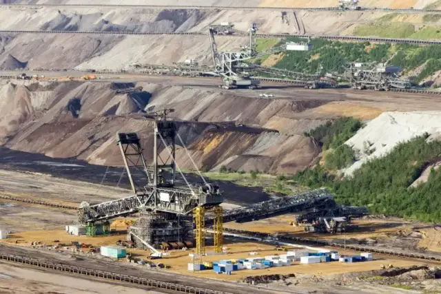 Kopalnia Węgla Brunatnego Adamów – Lokalizacja i kluczowe dane