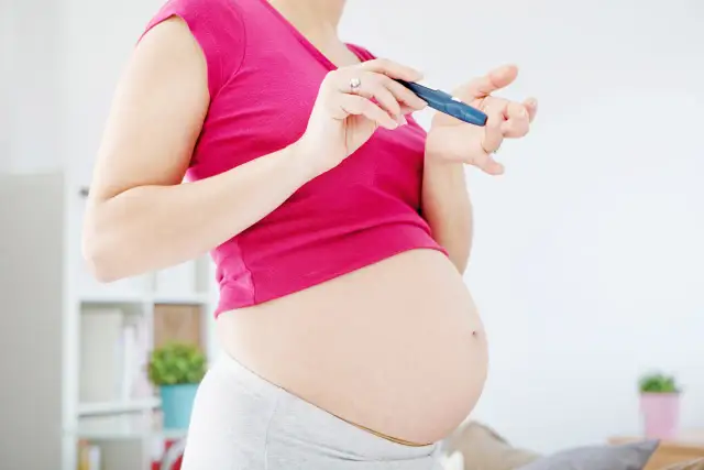 Cukrzyca ciążowa: Nie panikuj! Pełny poradnik dla mam