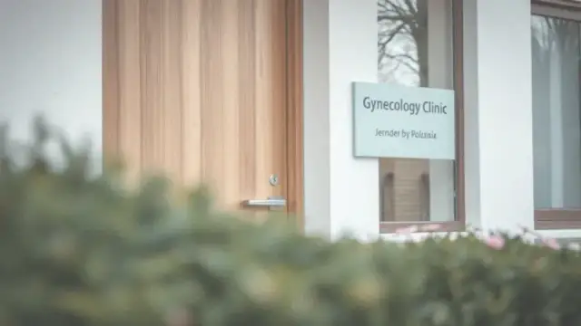 Ile zarabia ginekolog w Polsce? Analiza zarobków i rekordowe pensje