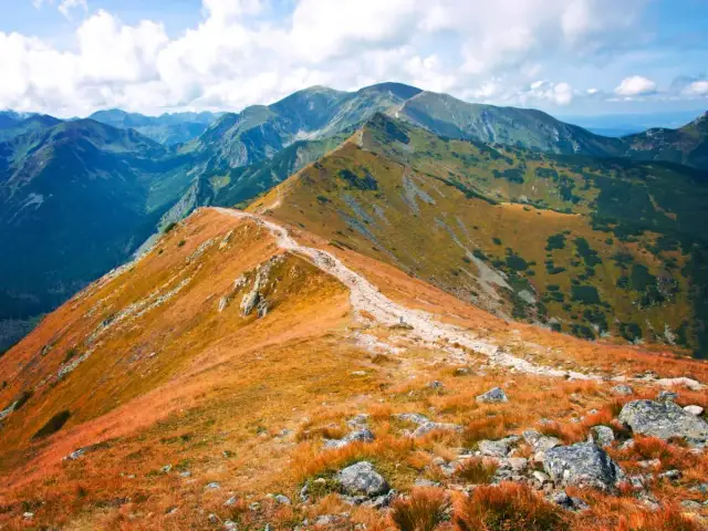 Czerwone Wierchy jesienią: Szlaki, trudność, co zabrać? Pełny przewodnik