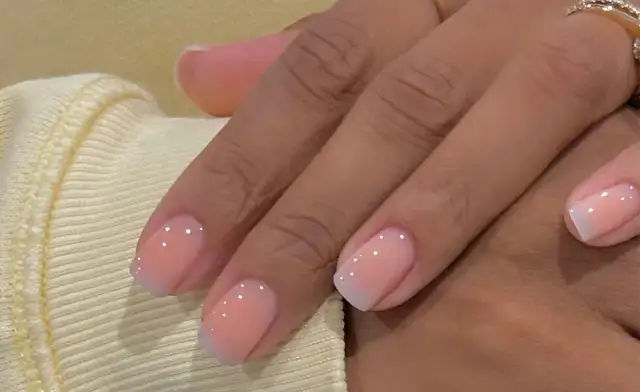 Uñas discretas: Elegancia minimalista para cada ocasión especial