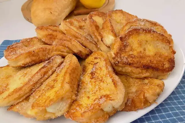 Jak zrobić tosty francuskie na słodko, które zachwycą smakiem?