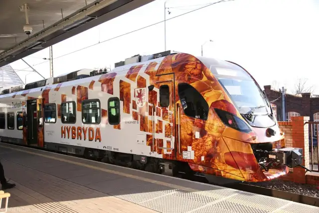 Szczecin-Kołobrzeg: Ile km? Czas, koszty. Samochód czy pociąg?