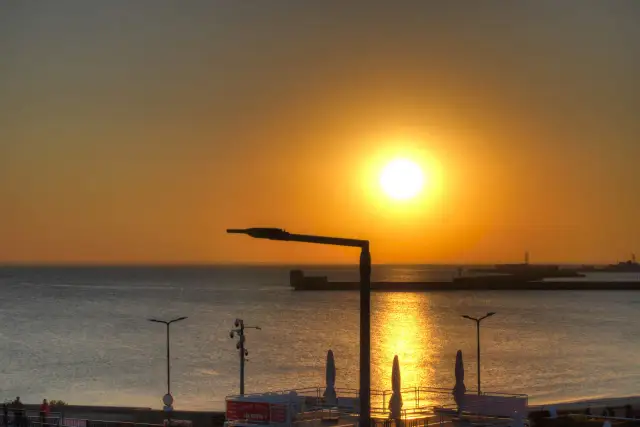 Hel z widokiem na morze: Noclegi i spacery promenadą nad Bałtykiem