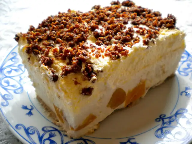 Przepis na ciasto biała dama bez pieczenia – łatwe i pyszne deserowe chwile