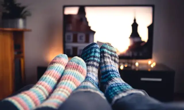 Równi goście gdzie obejrzeć - najlepsze opcje oglądania online