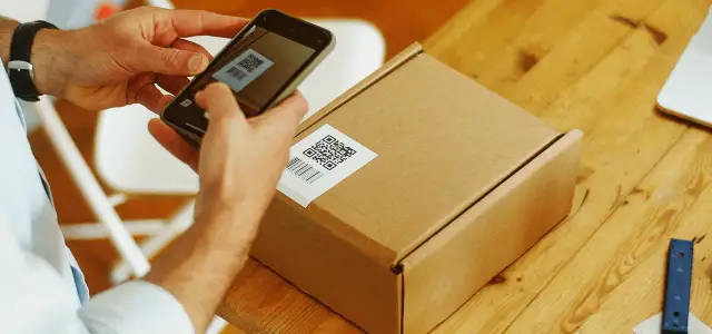 Czy kupując na fakturę mogę zwrócić towar bez podawania przyczyny?