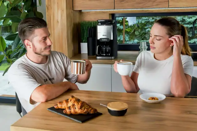 Ile łyżeczek kawy do ekspresu przelewowego, aby uniknąć słabej kawy?