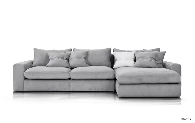 Kanapa dla kota: Jaka tkanina przetrwa pazury i sierść?