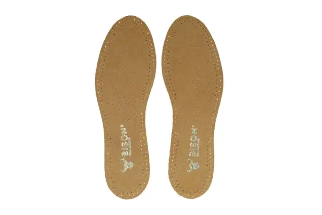 Jakie wkładki do za dużych butów zapewnią komfort i stabilność?