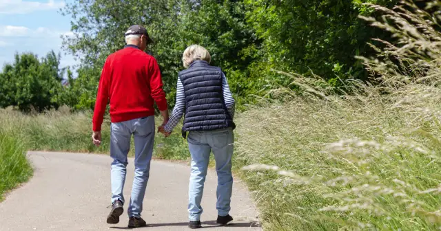 Ile kroków dziennie osoba starsza powinna chodzić dla zdrowia?