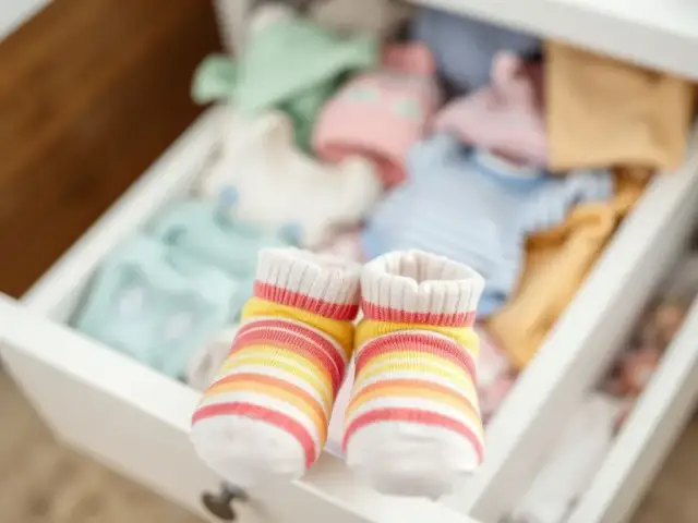 Skarpetki dla noworodka: Jak wybrać idealne? Poradnik eksperta