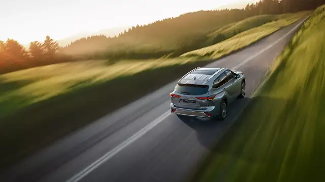 Pierwszy przegląd gwarancyjny nowego samochodu Toyota - wszystko co musisz znać