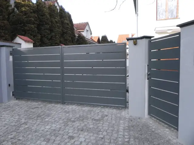 Stabilna brama dwuskrzydłowa? Zbrojenie fundamentu bez błędów!