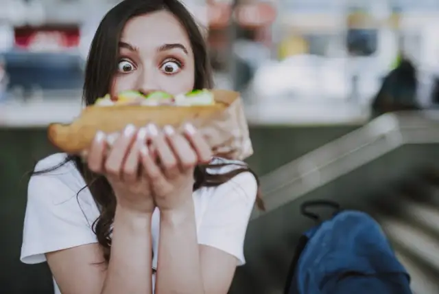 Ile kosztuje duży kebab w Polsce - Ceny i od czego zależą