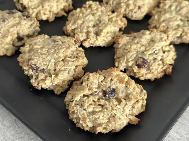 Jak upiec idealne ciastka owsiane? Prosty przepis i triki!