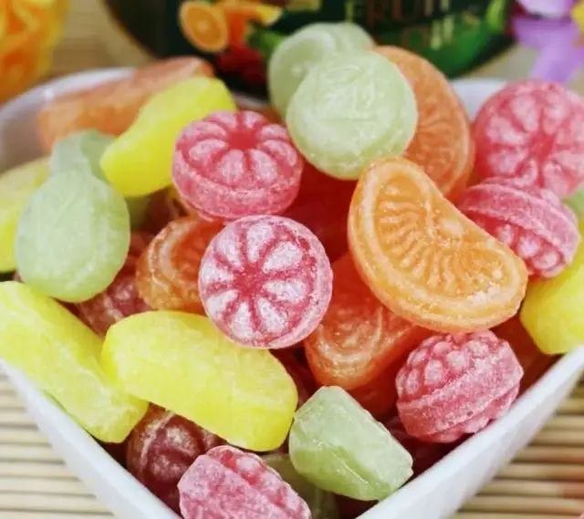 Czy landrynki tuczą? Prawda o cukrze i kaloriach, które musisz znać