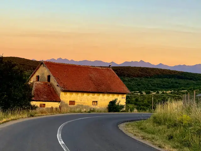 Najlepsza trasa do Rumunii: Odkryj najpiękniejsze drogi i widoki