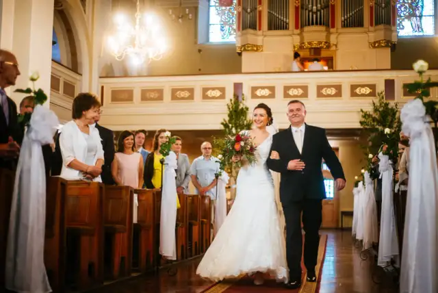 Ślub kościelny: Formalności krok po kroku uniknij stresu!