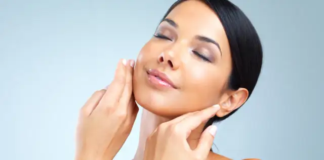 Jak mieć gładką cerę bez pryszczy? Poradnik eksperta