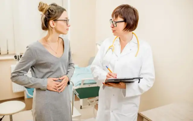 Urolog dla kobiet: Wizyta bez obaw kompletny przewodnik